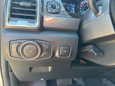 Used 2019 Ford Ranger Lariat w/ Equipment Group 501A Mid image 22