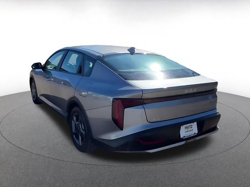 Used 2025 Kia K4 LXS image 10