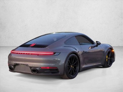 Used 2020 Porsche 911 Carrera RWD image 5