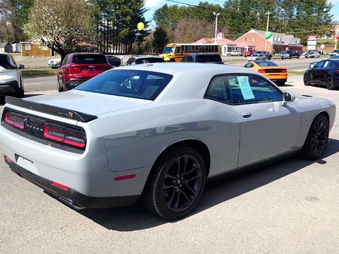 Used 2022 Dodge Challenger R/T Scat Pack image 10