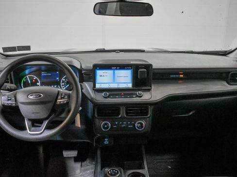 Used 2023 Ford Maverick XL image 11