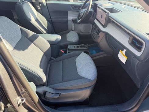 New 2026 Ford Maverick XLT w/ XLT Luxury Package FWD image 8