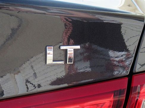 Used 2023 Chevrolet Malibu LT image 35