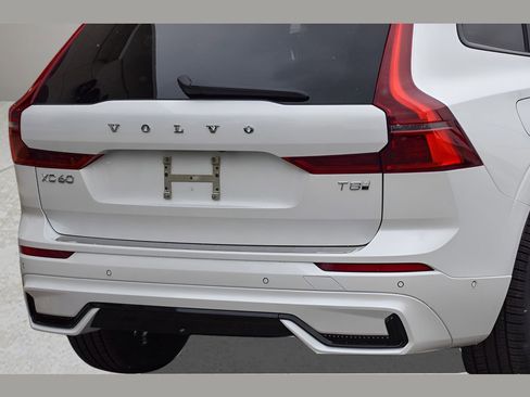 New 2026 Volvo XC60 T8 Ultra w/ Protection Package Premier image 25
