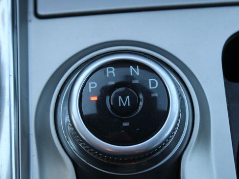 Used 2020 Ford Explorer Limited RWD image 22