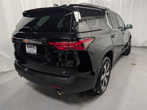 Certified 2023 Chevrolet Traverse LT w/ LT Premium Package image 3