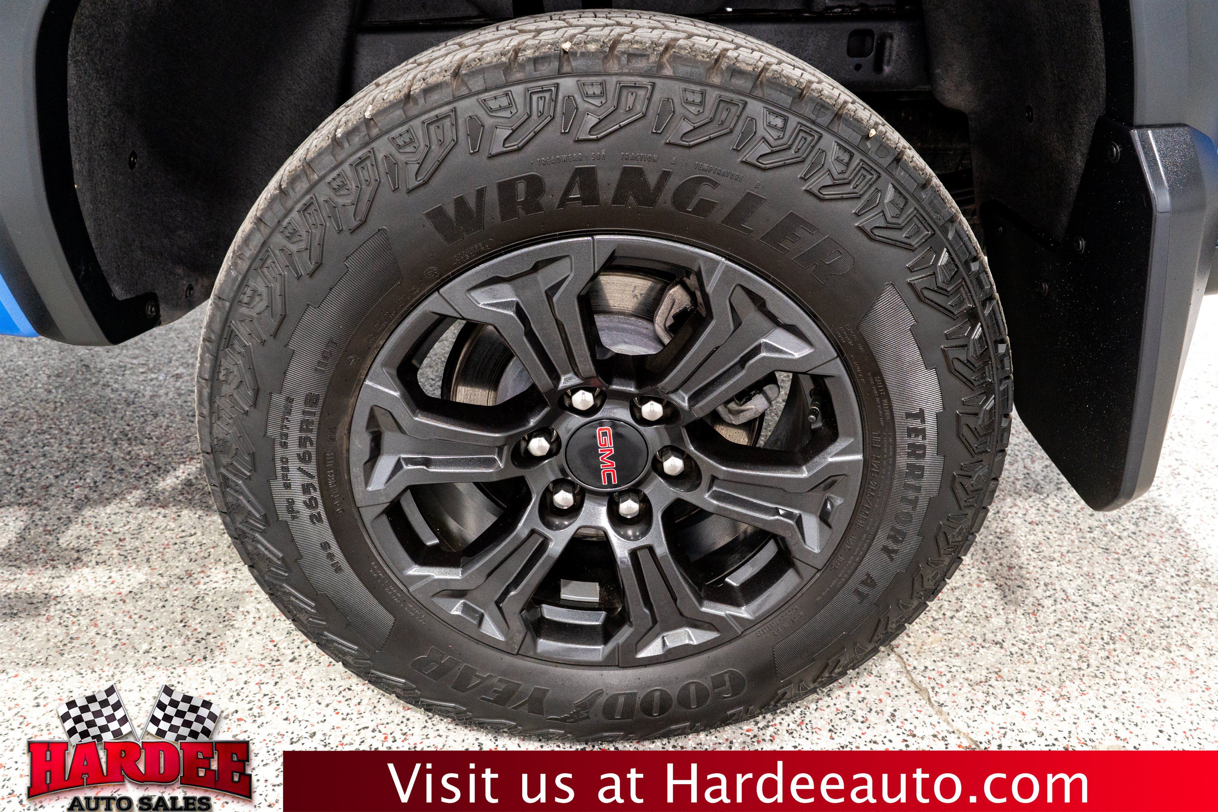 Used 2025 GMC Canyon Elevation w/ Convenience Package AWD/4WD image 10