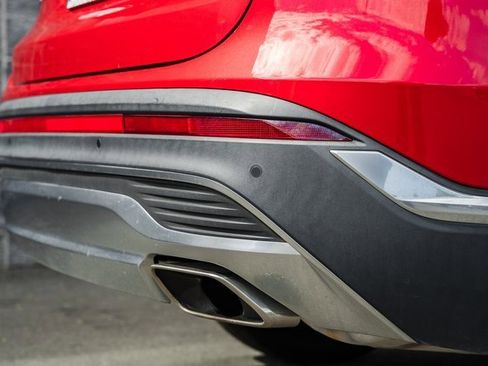 Used 2023 Hyundai Santa Fe Limited image 8