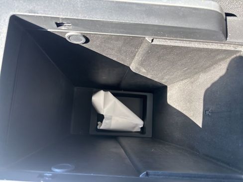 Used 2025 GMC Terrain Elevation image 19