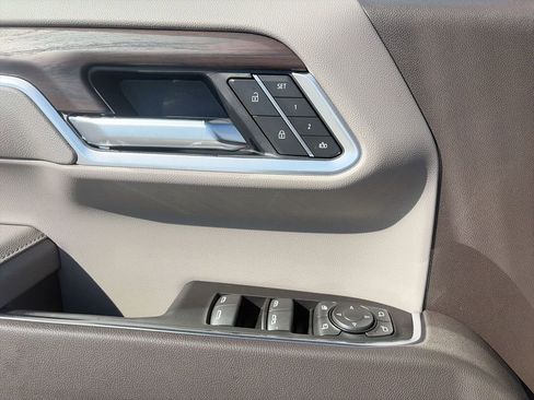 New 2026 GMC Sierra 1500 SLT w/ SLT Premium Package AWD/4WD image 31