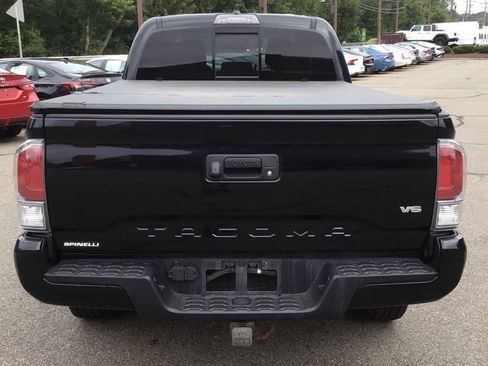 Used 2021 Toyota Tacoma 4x4 Double Cab w/ Tacoma SR5 Package image 4