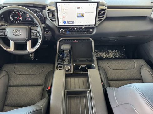 Used 2022 Toyota Tundra Limited AWD/4WD image 9