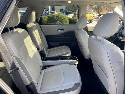 Certified 2022 Nissan Pathfinder SL w/ SL Premium Package image 19