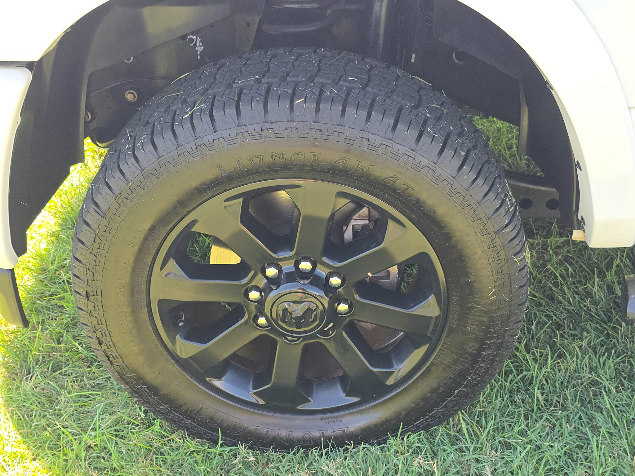 Used 2020 RAM 2500 Laramie w/ Night Edition AWD/4WD image 11