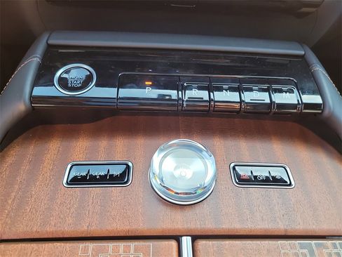 New 2025 Lincoln Navigator Black Label image 27