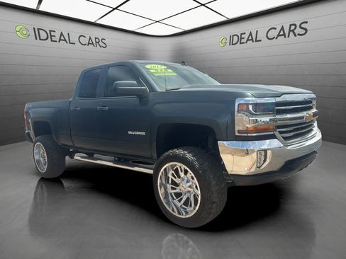Used 2017 Chevrolet Silverado 1500 LT w/ All Star Edition AWD/4WD image 3