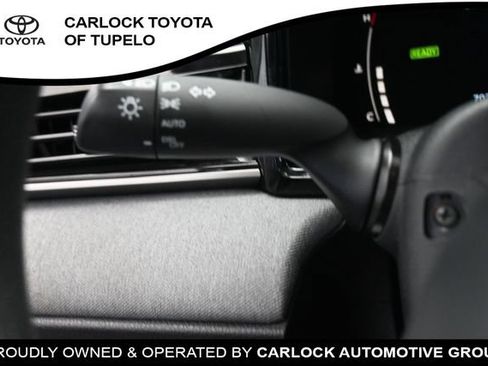 Used 2025 Toyota Camry LE w/ Convenience Package FWD image 19