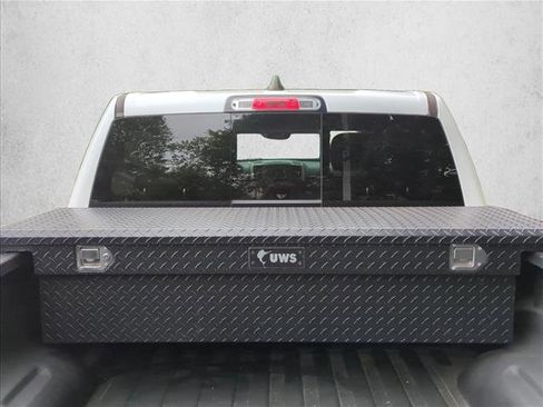 Used 2021 RAM 1500 Laramie AWD/4WD image 11
