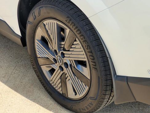 Used 2025 Nissan Murano SL image 7