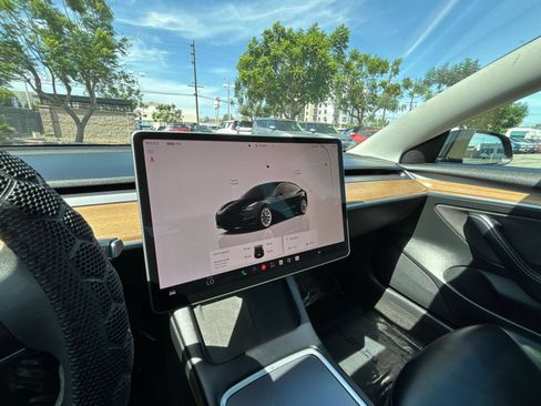 Used 2023 Tesla Model 3 Standard Range RWD image 16