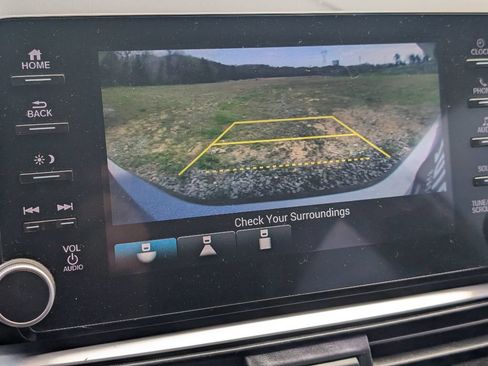 Used 2019 Honda Accord Sport image 19