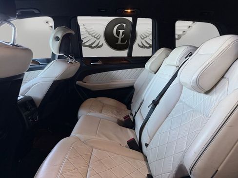 Used 2018 Mercedes-Benz GLS 550 4MATIC image 13