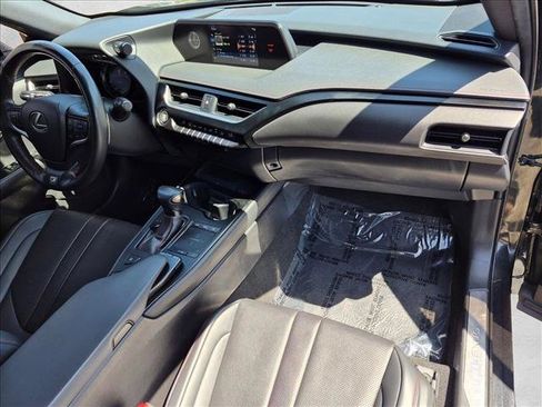 Used 2021 Lexus UX 200 F Sport w/ Accessory Package (Z1) FWD image 19
