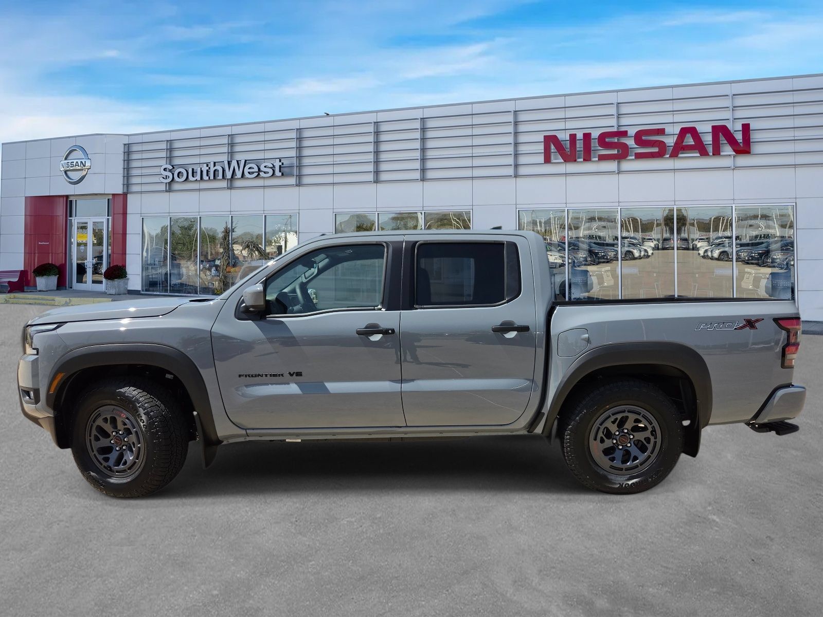 New 2027 Nissan Frontier PRO-4X w/ Tow Package RWD image 8