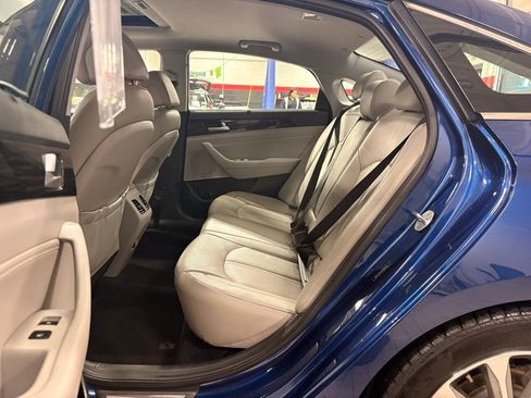Used 2017 Hyundai Sonata Limited w/ Ultimate Package 04 image 10
