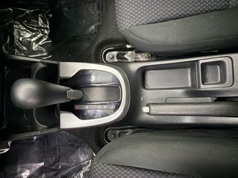 Used 2010 Dodge Challenger R/T RWD image 28