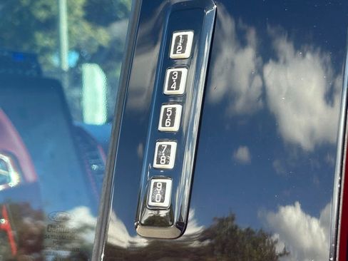 Used 2015 Ford F150 Lariat w/ Equipment Group 502A Luxury image 16