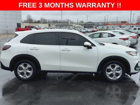 Used 2025 Honda HR-V LX image 9