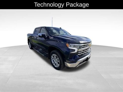Used 2023 Chevrolet Silverado 1500 LTZ AWD/4WD image 5