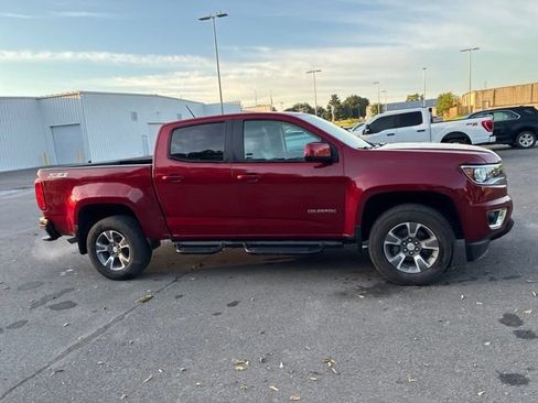 Used 2018 Chevrolet Colorado Z71 AWD/4WD image 7