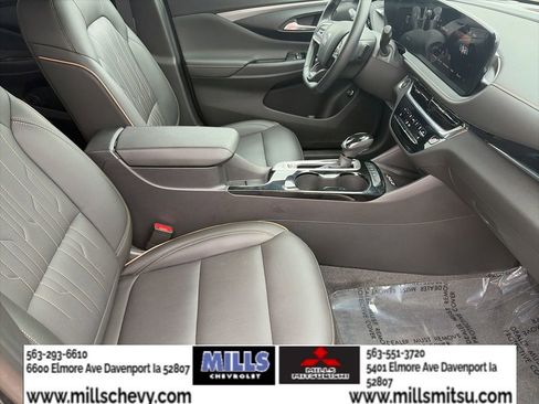 Used 2025 Buick Envista Avenir FWD image 23