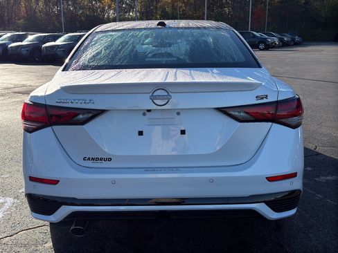 New 2025 Nissan Sentra SR image 7