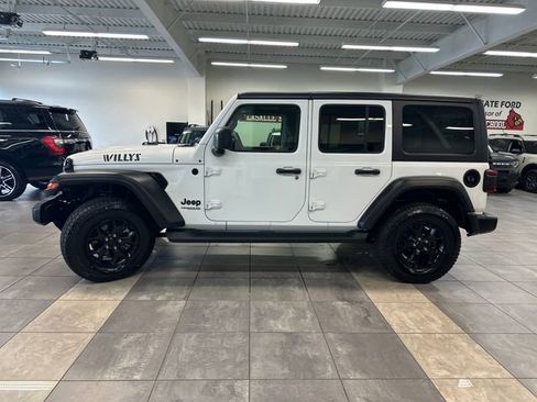Used 2022 Jeep Wrangler Unlimited Sport AWD/4WD image 14