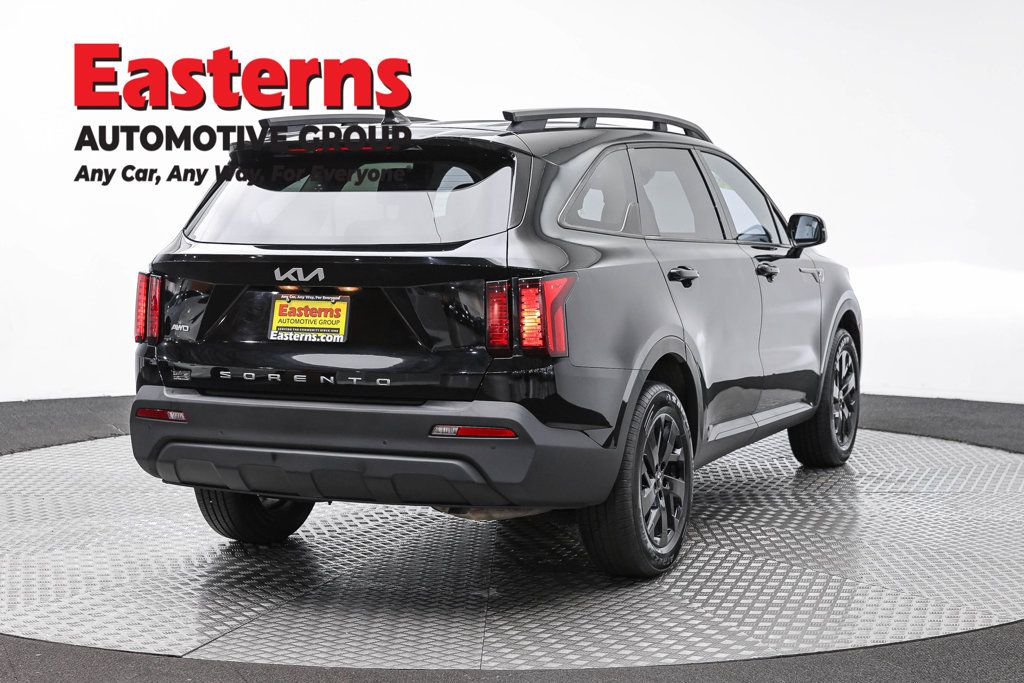 Used 2022 Kia Sorento S AWD/4WD image 7
