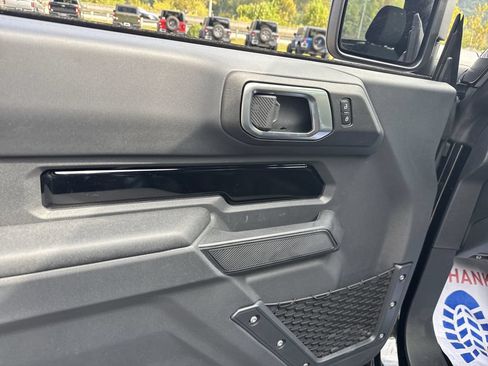 New 2025 Ford Bronco 2-Door w/ Sasquatch Package AWD/4WD image 13