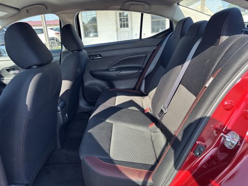 Used 2024 Nissan Versa SR FWD image 7