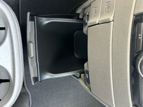 Used 2013 Honda Odyssey Touring Elite image 26