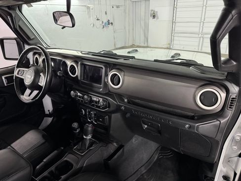 Used 2021 Jeep Wrangler Unlimited Sport AWD/4WD image 48