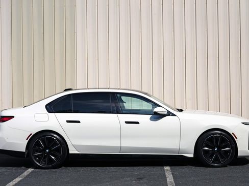 Used 2024 BMW i7 xDrive60 AWD/4WD image 62