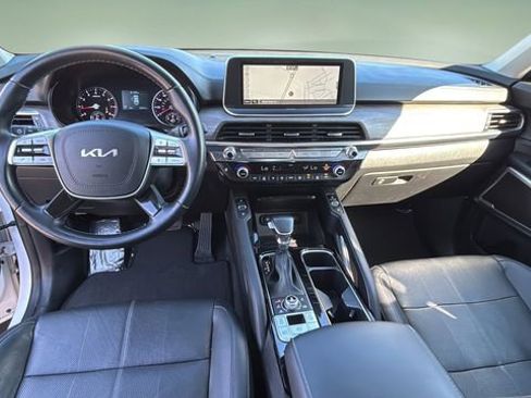 Used 2022 Kia Telluride EX w/ EX Premium Package image 16