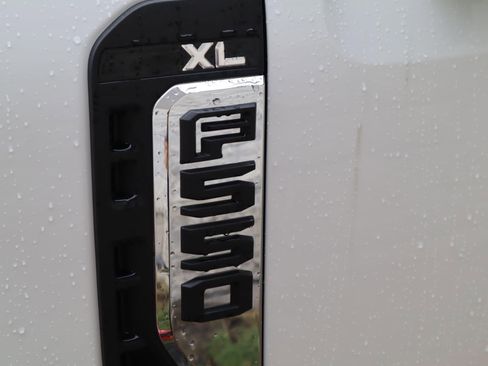 Used 2024 Ford F550 2WD Regular Cab Super Duty image 28