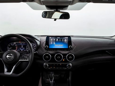 Used 2025 Nissan Sentra SV image 19