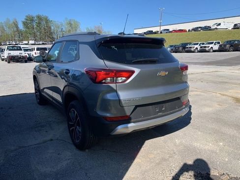 Used 2026 Chevrolet TrailBlazer LT w/ Driver Confidence Package image 5