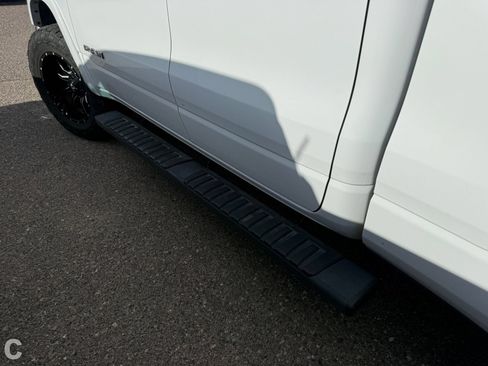 Used 2020 RAM 1500 Laramie RWD image 11
