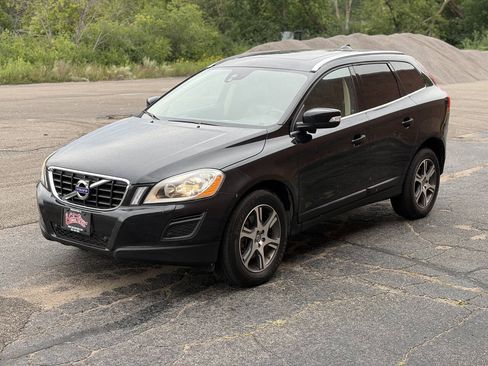 Used 2012 Volvo XC60 T6 AWD/4WD image 3