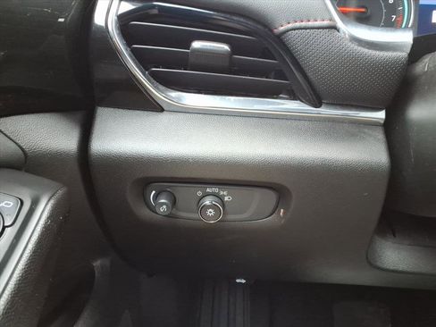 Certified 2023 Chevrolet Traverse RS w/ LPO, Floor Liner Package image 19